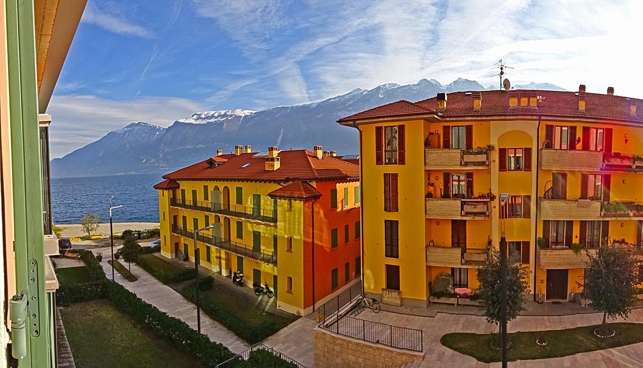 Campione Ora Apartments By Gardadomusmea Campione del Garda Eksteriør billede