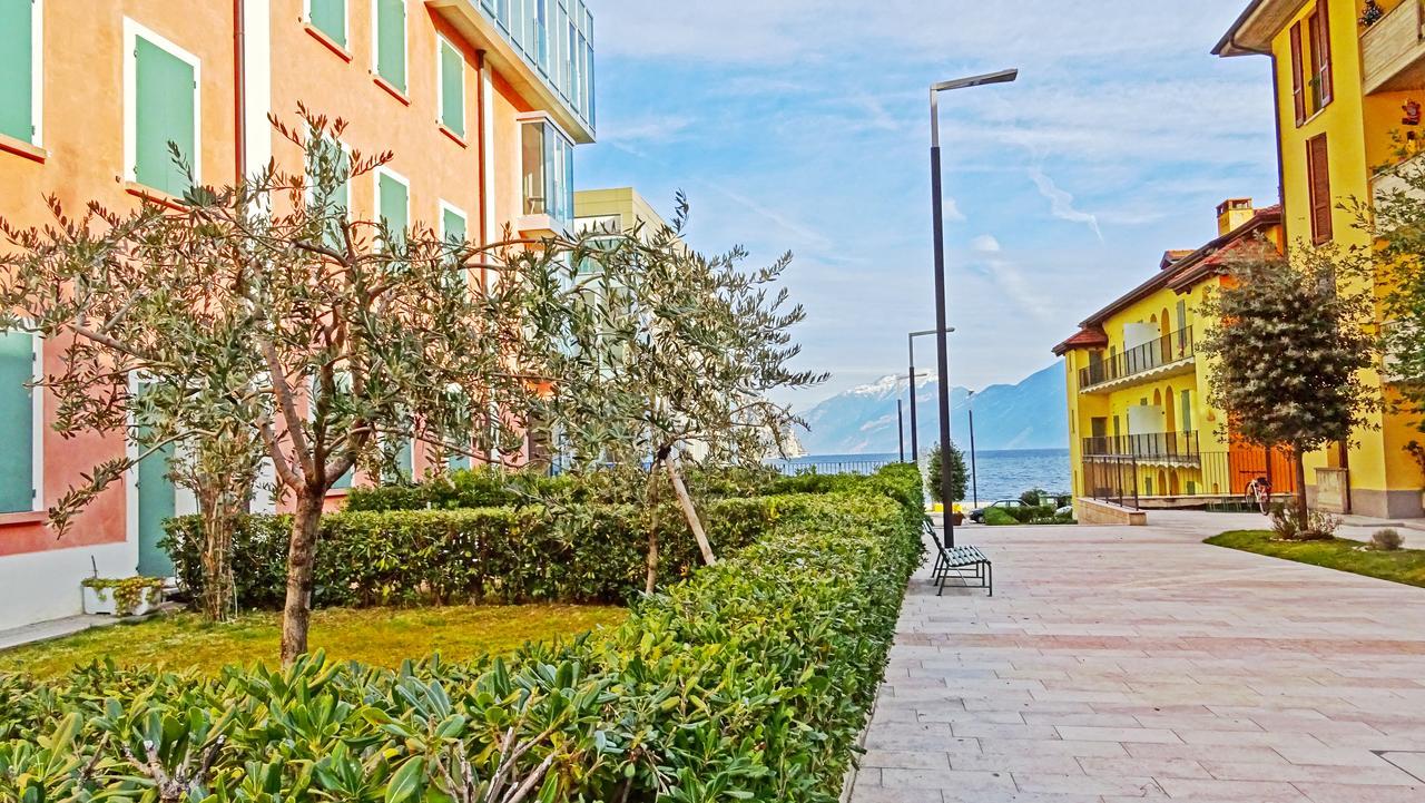 Campione Ora Apartments By Gardadomusmea Campione del Garda Eksteriør billede