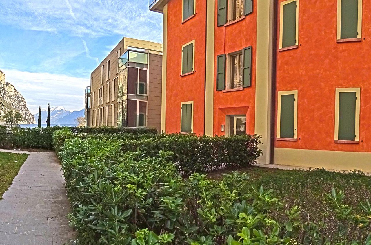 Campione Ora Apartments By Gardadomusmea Campione del Garda Eksteriør billede